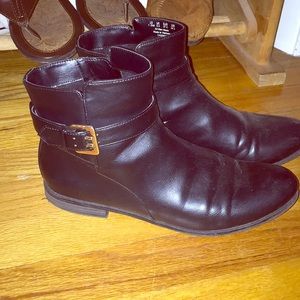 Black Dr. Scholl’s faux leather ankle boots